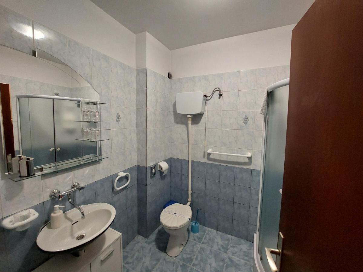 Apartman Rozmari 洛克维 外观 照片