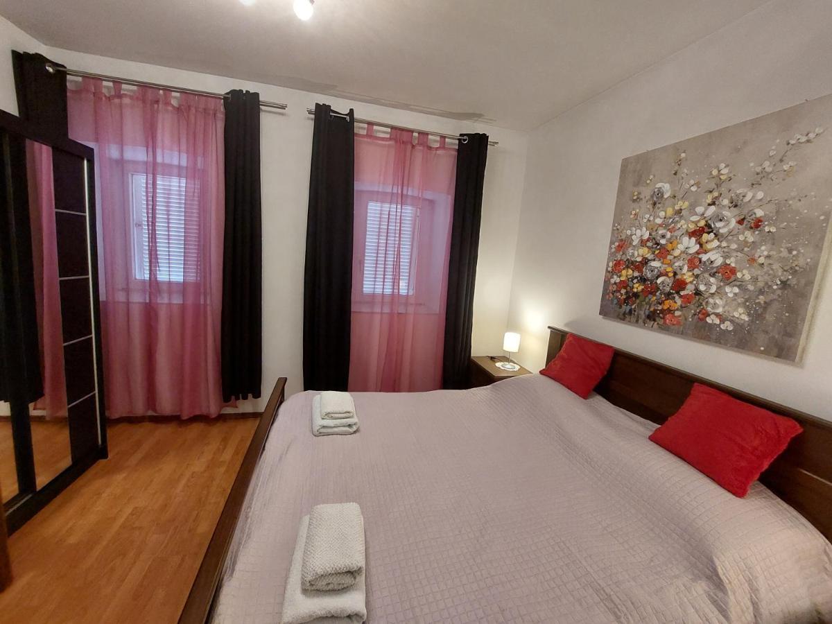 Apartman Rozmari 洛克维 外观 照片