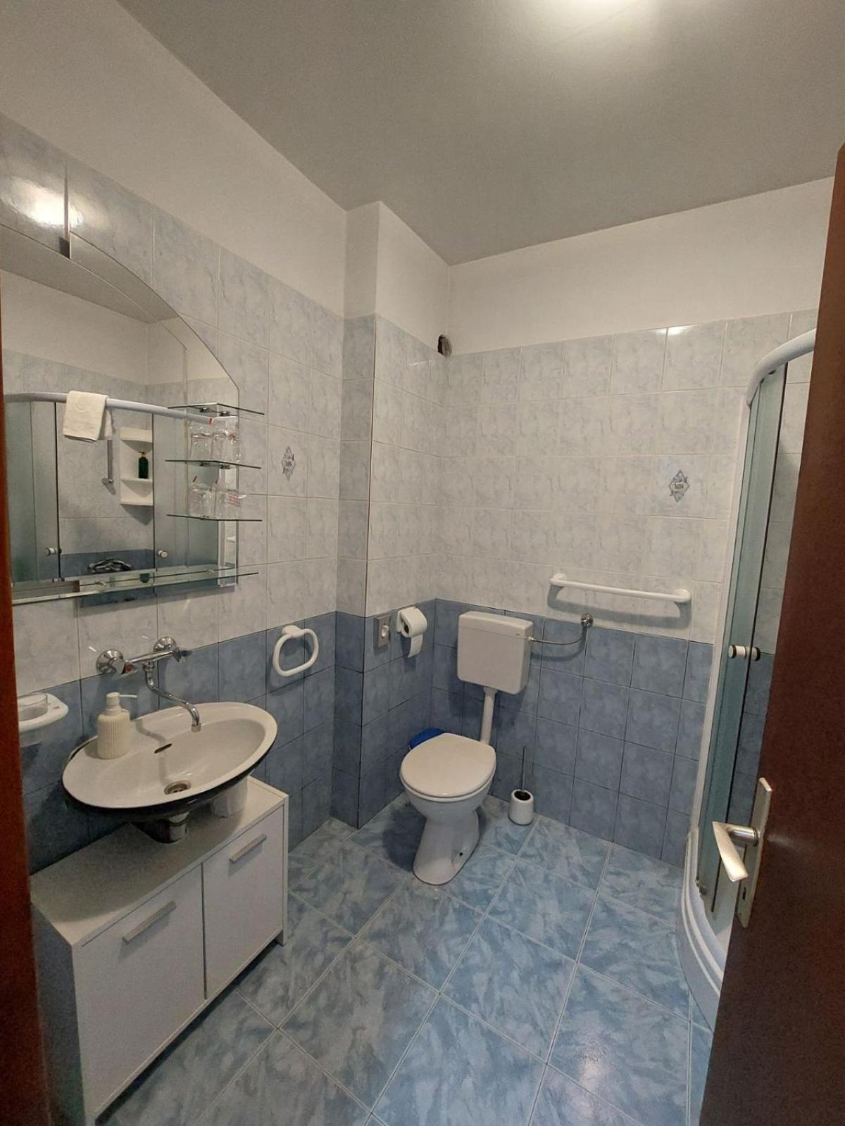 Apartman Rozmari 洛克维 外观 照片